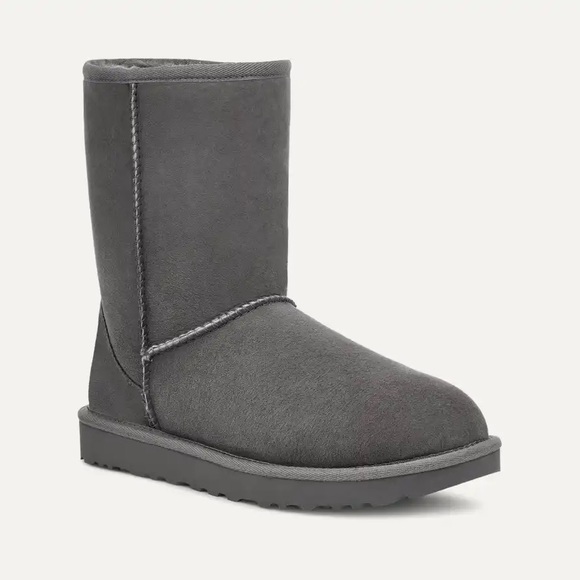 UGG Shoes - Ugg Classic Short II - Grey size 8